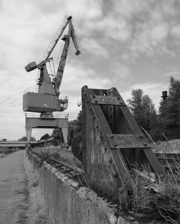 Crane on rails