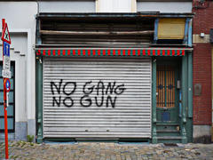 NO GANG NO GUN